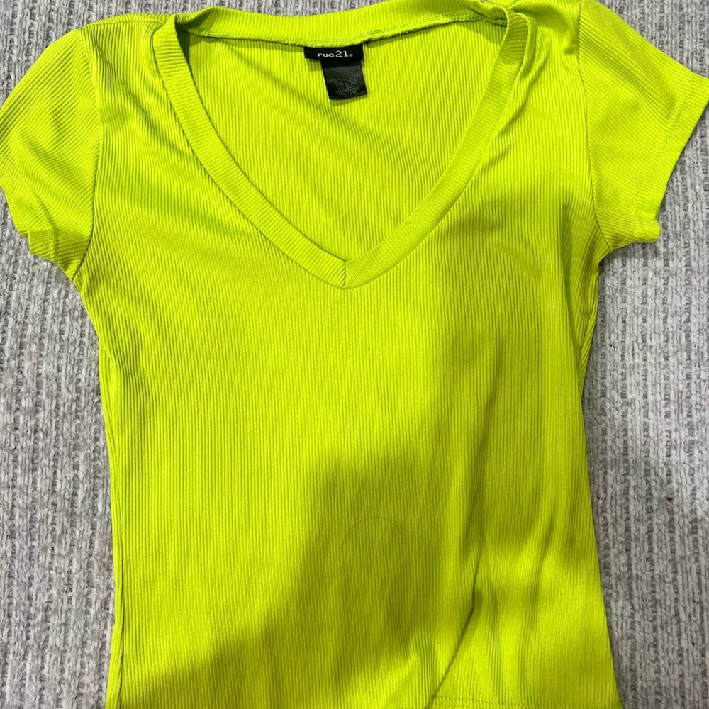 Blouses - Picture 4 of 6